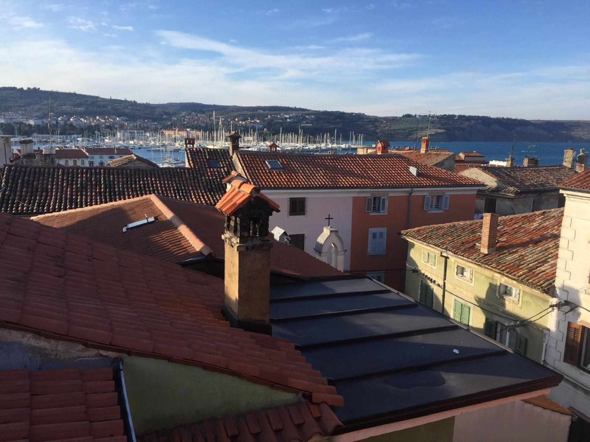 Apartmaji Sara, Izola - Isola Экстерьер фото
